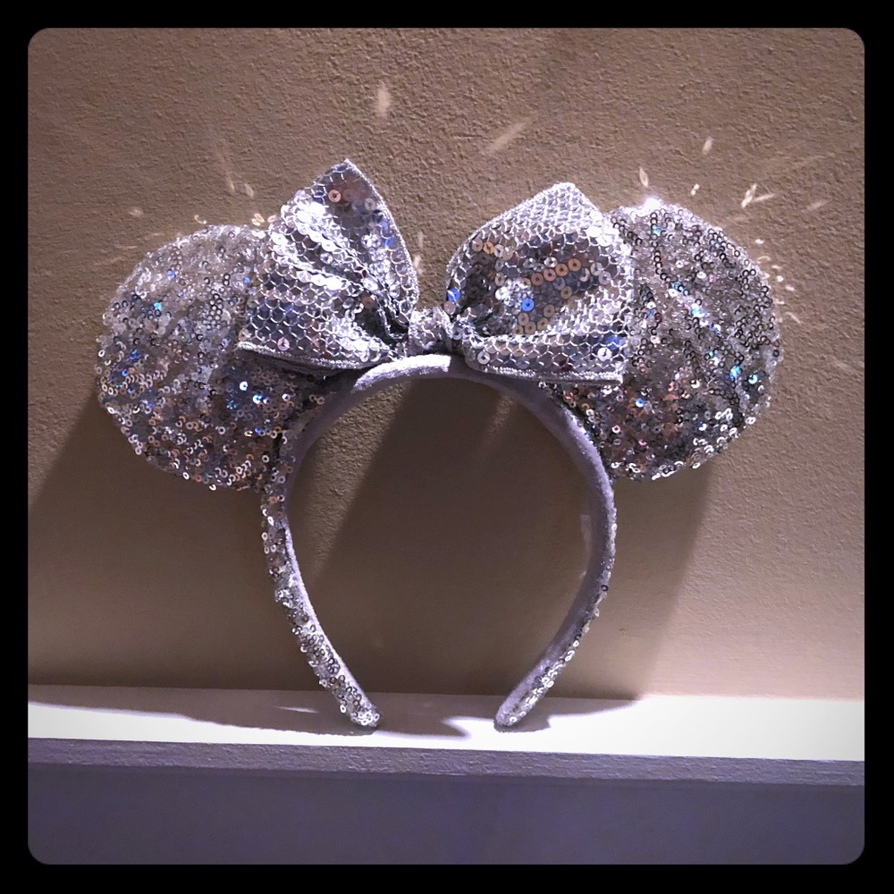 New Silver sequin Disney Minnie ear headband